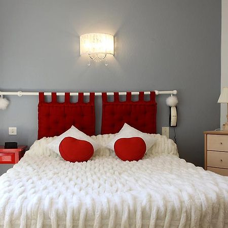 Hotel Le Trinquet Louhossoa Ngoại thất bức ảnh